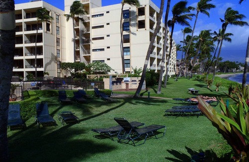 Kihei Condo | Fabulous Beachfront Property - Ground Floor Corner Unit Steps to the Beach!