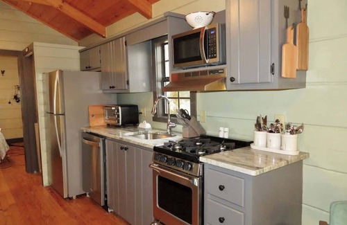Brevard Cabin | Fabulous Cabin Near Falls, Hiking, and Fly-Fishing