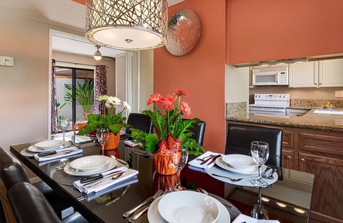 Sunrise Vista Chino Condo | Fabulous condo in Donald Wexler mid-century complex. NEW Summer Special Rates!