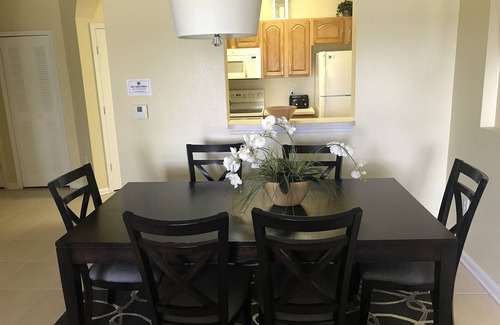 Windsor Hills Condo | Fabulous Condo with Lake View 1.5 Miles from Disney