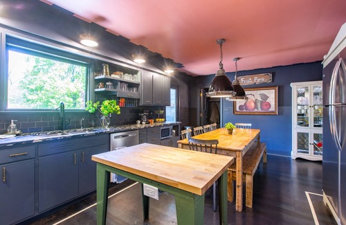 Harbert House | Fabulous designer owned home with heated pool & spa in the heart of Sawyer!