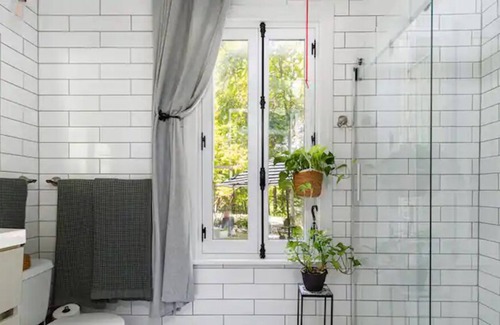 Red Hook Villa | Fabulous Designer Spa Retreat