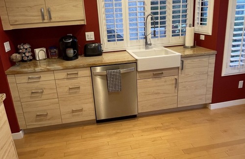 Palm Desert Condo | FABULOUS DOWNTOWN PALM DESERT CONDO!nWalking distance to restaurants and shops.