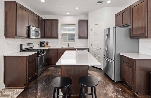 Parker Lane House | Fabulous Eastside House, 3-bed, 8 Min to Downtown!