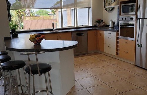 Coastlands House | Fabulous family home just 150 metres to Coastlands Beach