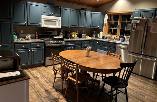 Green Lake House | Fabulous Family Retreat, on Quiet Beyers Cove of Green Lake