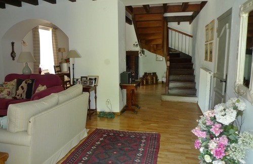 Pomy Other | Fabulous Farmhouse set in stunning countryside in easy reach of all amenities