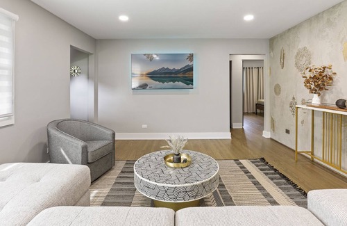 Flossmoor House | Fabulous Flossmoor - 4 BRs