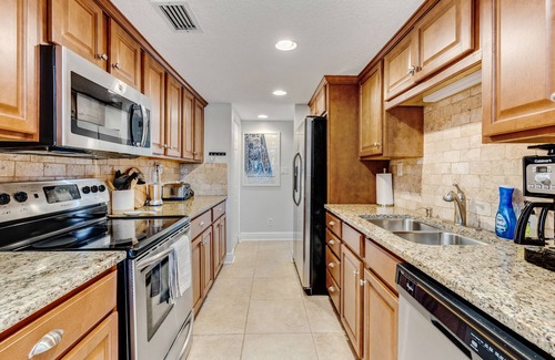 Sawgrass Condo | Fabulous fully furnished Sawgrass Country Club Condo!