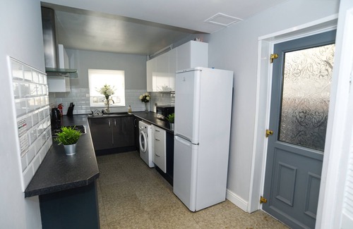 Crewe House | Fabulous Home from Home 3 bed House