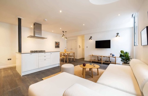 Chinatown Apartment | Fabulous Leicester Sq 1BR - Netflix & Nespresso