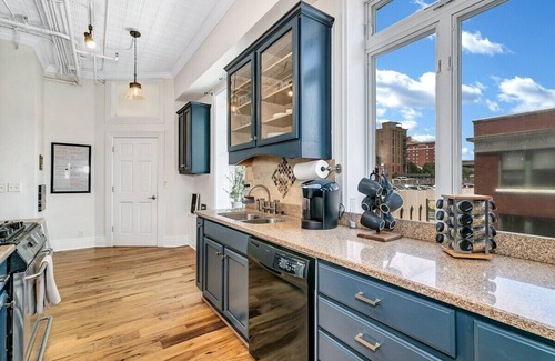 Downtown Asheville Apartment | Fabulous Loft in the Heart of Downtown