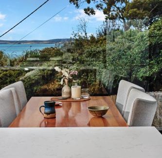 Kingston Beach Villa | Fabulous, New, Well Appointed Beach House