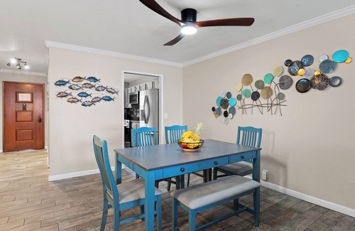 Kailua-Kona Condo | Fabulous Oceanfront Two Bedroom w/Huge Lanai & Central A/C!