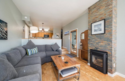 Marine Terrace House | Fabulous, Pet-Friendly Rental in Marine Terrace! Steps from Fiscalini Ranch!