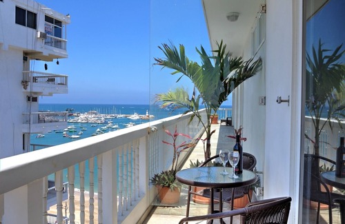 Salinas Condo | Fabulous Salinas Oceanfront Penthouse Suite