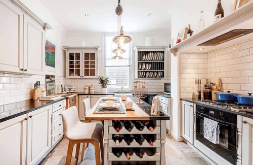 Olton Apartment | Fabulous Solihull Luxury Designer Apartment 3BR
