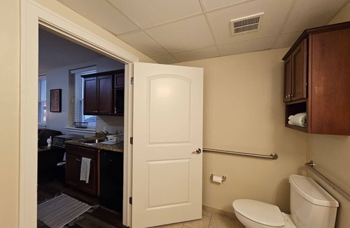 Champaign Apartment | Fabulous Stay at the Historic Inman - 203