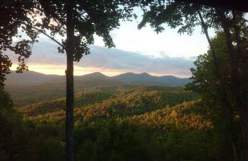 Mineral Bluff Cabin | Fabulous Tri-State view 3/3, pool table, ping-pong ,Wi-Fin4 tv.ntr trail creek