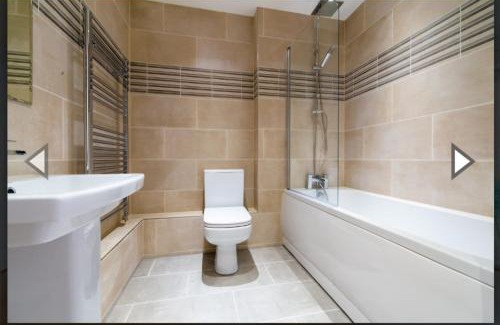 Alibon Apartment | Fabulous two bedroom flat with concierge