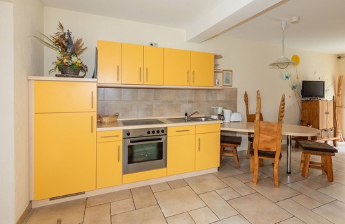 Burg Apartment | Fabulous vacation apartment "Mittagsfrau" - Fewo am Schiemenzfliess