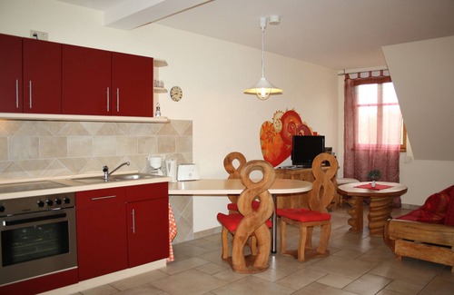Burg Apartment | Fabulous vacation apartment "Schlangenkönig" - apartment on the Schiemenzfliess
