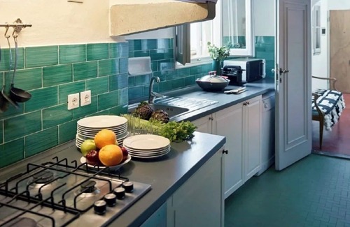 Oltrarno Apartment | Facing Florence's beloved Pitti Palace and Gardensn