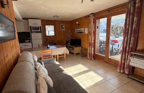 Passy Apartment | Facing Mont Blanc, rent the ground floor of a chalet in Passy