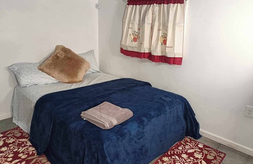 Weequahic House | Fada Guest House Bergen St Newark NJ