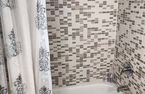 Weequahic House | Fada Guest House Bergen St Newark NJ
