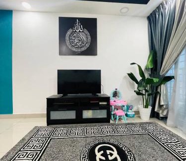 Ijok Apartment | FADINI MUSLEEM Homestay Puncak Alam