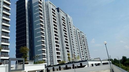 Ijok Apartment | FADINI MUSLEEM Homestay Puncak Alam