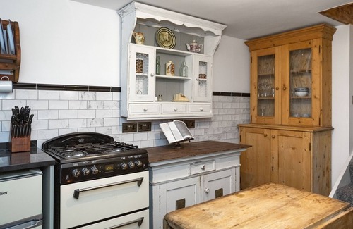 Broadstairs House | Fagin’s Den themed holiday cottage,unique Cottage, 2 minutes walk from the beach
