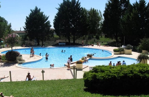 Montpezat-de-Quercy Ski Chalet | Faillal Campsite* - 3 room chalet 5 people