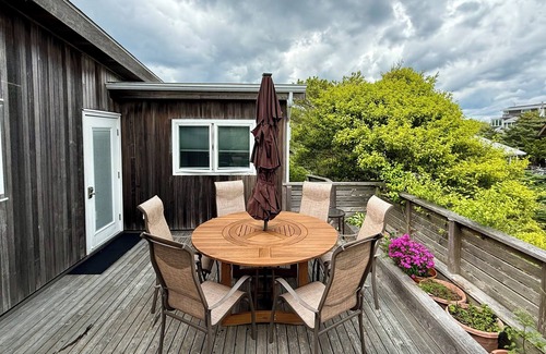 Fair Harbor House | Fair Harbor: 30 Seconds to the Ocean ★
