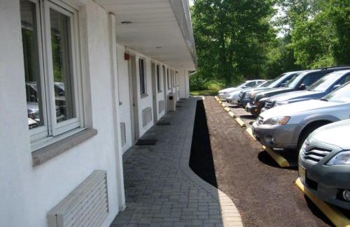 Saddle River Hotel | Fair Motel