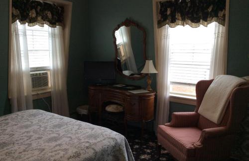 Yachting Village Hotel | Fair Street Guest House