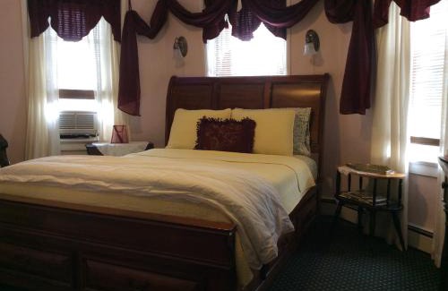 Yachting Village Hotel | Fair Street Guest House