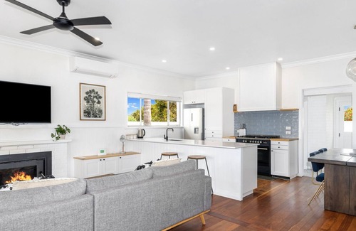 Busselton House | Fairbairn Family Beach Bungalow