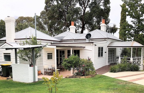 Maldon Cottage | Fairbank House