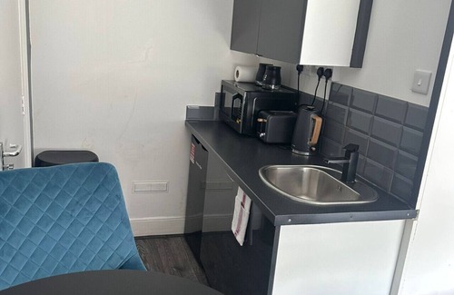 Hillrise Apartment | Fairbridge 4.