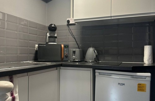 Hillrise Apartment | Fairbridge 7.