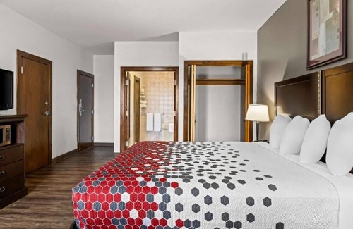 Billings Hotel | FairBridge Inn Express Billings Airport