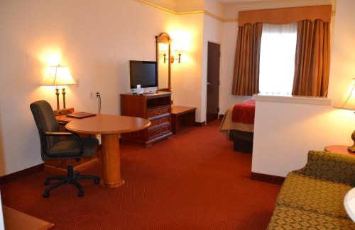 Cleburne Hotel | FairBridge Inn & Suites Cleburne