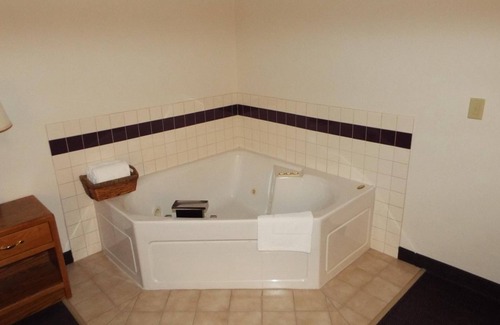 Thorp Hotel | FairBridge Inn & Suites in Thorp, WI