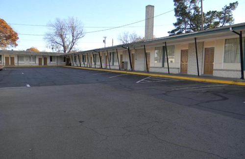 Roanoke Rapids Hotel | Fairfax Motel