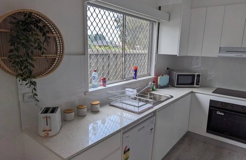 Fairfield House | Fairfield 3 Bed House Netflix andFree Parking