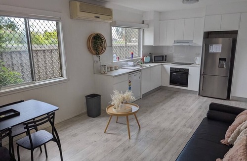 Fairfield House | Fairfield 3 Bed House Netflix andFree Parking