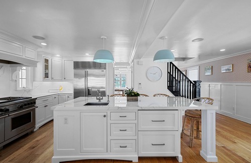 Fairfield House | Fairfield Beach Modern Colonial