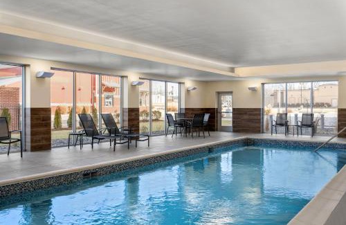 Cape Girardeau Hotel | Fairfield by Marriott Inn & Suites Cape Girardeau